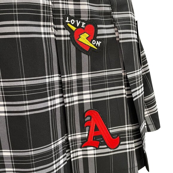 Red Crop Tee & Plaid Pleated Skirt Set XL – Preppy Y2K Grunge Style with Patches - Picture 13 of 16